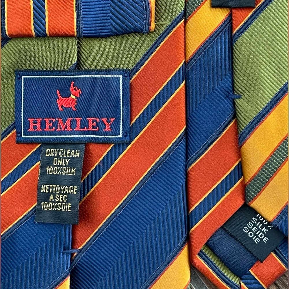 Hemley Striped Multicolor Tie
🔥% bundle of 3, 5, 10, 15 or 20 ties - Picture 4 of 4